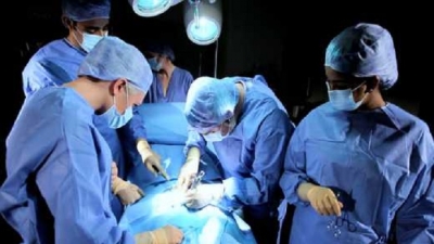 Hàng trăm bác sĩ Canada cảm thấy ‘bị xúc phạm’ vì được tăng lương