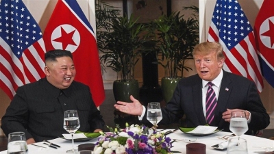 Ông Trump chia sẻ gì sau bữa tối thân mật với Chủ tịch Triều Tiên?