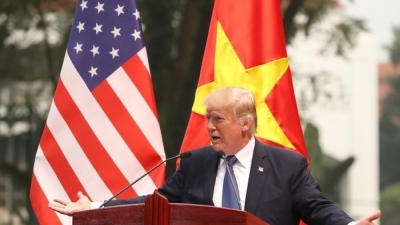 Ông Trump: ‘Mỹ có thể mua hàng hóa từ một nước không bị áp thuế, như Việt Nam’