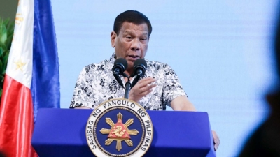 Tổng thống Philippines khuyến khích người dân bắn quan tham nhũng