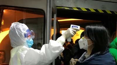 Trung Quốc lại trải qua 'ngày chết chóc nhất' trong đợt bùng phát dịch virus corona