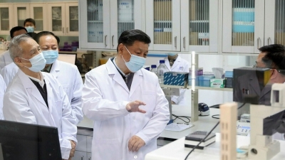 Dịch Covid-19: Trung Quốc cấp bằng sáng chế vaccine đầu tiên, Malaysia phát hiện biến thể virus mới