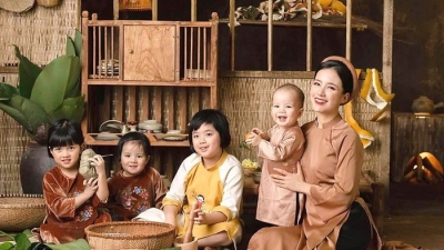 Mẹ ‘bỉm sữa’ khởi nghiệp với khát vọng mang 'Hộp Háo Hức' đến cho trẻ em