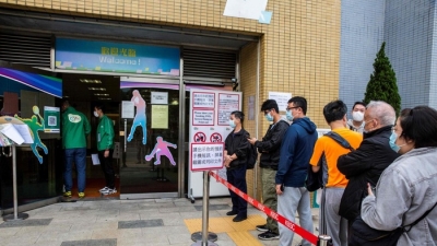 Hong Kong: 18 người nhập viện, 3 người tử vong sau khi tiêm vaccine Covid-19 của Trung Quốc