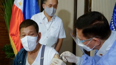 Trung Quốc bác tin Philippines đòi trả lại 1.000 liều vaccine Covid-19
