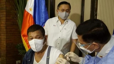 Philippines muốn trả lại 1.000 liều vaccine Covid-19 do Trung Quốc tài trợ