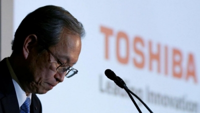 'Tượng đài' công nghệ Toshiba lún sâu bất ổn do quản trị sai lầm