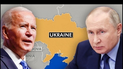 Lo Nga 'động binh', 35 nước khuyến nghị người dân rời Ukraine