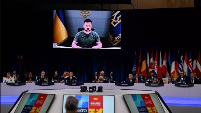Xung đột đỉnh điểm với Nga, Ukraine kêu gọi NATO viện trợ 5 tỷ USD/tháng