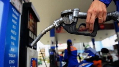 Giá xăng dầu hôm nay: Giảm trích lập, tăng chi Quỹ bình ổn, giá xăng vẫn tăng mạnh