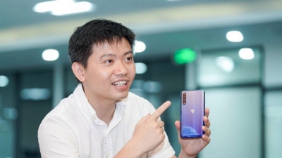 ‘Sếp’ VinSmart: ‘Ngay bây giờ, chúng tôi đã có điện thoại do kỹ sư Việt Nam thiết kế 100%’