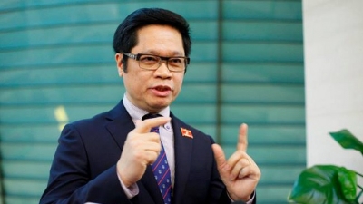 Chủ tịch VCCI: ‘Nhiều doanh nghiệp dệt may, điện tử Việt Nam khó cầm cự đến cuối quý I’
