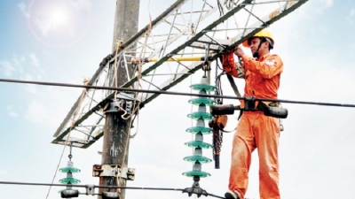 Bộ Công Thương 'kích hoạt' gói miễn giảm 11.000 tỷ đồng tiền điện cho người dân