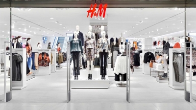 Thời trang H&M đối mặt với bê bối lừa đảo người dùng lớn nhất lịch sử