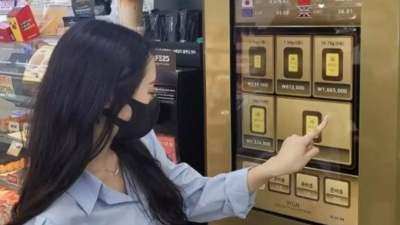 Vàng miếng bán chạy ‘như tôm tươi’ tại các cửa hàng tiện lợi Hàn Quốc