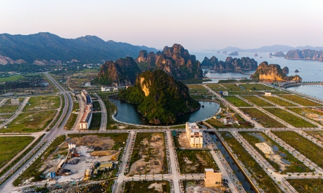 Dải đất ven biển dài 13 km đang trở thành tâm điểm đầu tư bất động sản ở Quảng Ninh