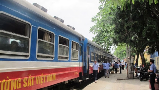 Đường sắt dừng chạy tàu tuyến Hà Nội - Lào Cai