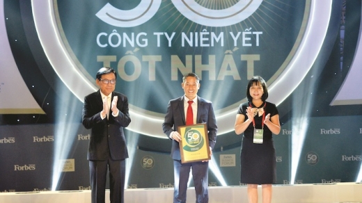 Lần thứ 7 liên tiếp, Đất Xanh lọt Top 50 công ty niêm yết tốt nhất Việt Nam