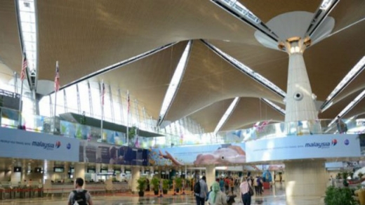 Nữ nghi phạm nôn mửa, Malaysia tẩy độc toàn bộ sân bay