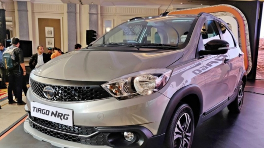 Tata Tiago NRG AMT giá hơn 200 triệu chính thức ra mắt tại Ấn Độ