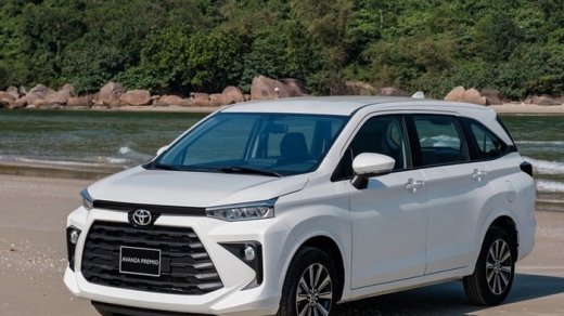 Toyota Việt Nam phân phối trở lại Avanza Premio MT