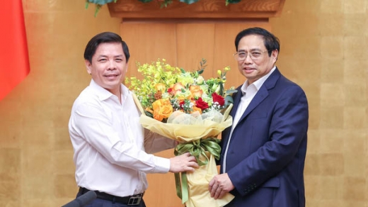 Thủ tướng: '5 năm làm Bộ trưởng Bộ GTVT, ông Nguyễn Văn Thể để lại rất nhiều dấu ấn'