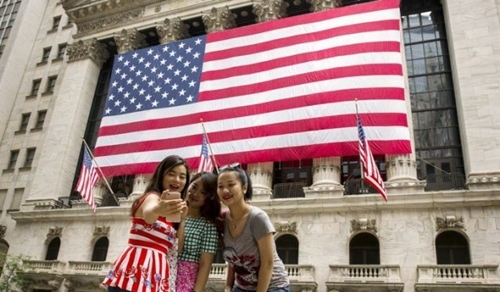Thế mắc kẹt của người Mỹ gốc Hoa trong căng thẳng Mỹ - Trung