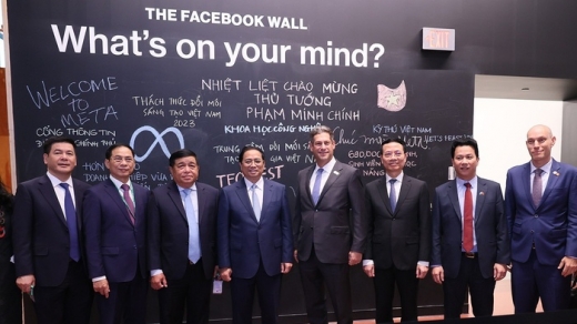 Ông chủ Facebook cam kết mở rộng đầu tư, đẩy mạnh sản xuất 'vũ trụ ảo' tại Việt Nam