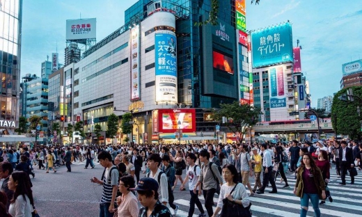 Nền kinh tế Nhật Bản trượt dốc, cản trở kế hoạch tăng lãi suất của BOJ