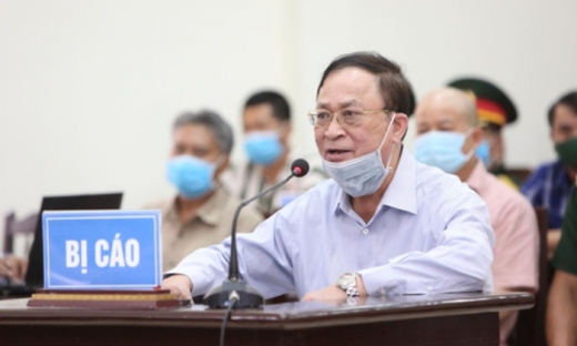 Đô đốc Nguyễn Văn Hiến ra tòa: 'Nhận lỗi và hoàn toàn chịu trách nhiệm'