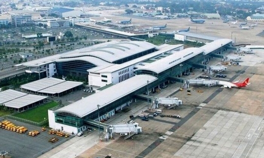 Sân bay Tân Sơn Nhất giảm số chuyến bay do sửa chữa đường băng