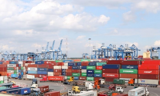 Chỉ 4 tháng, TP. HCM đã thu hơn 1.000 tỷ phí hạ tầng cảng biển