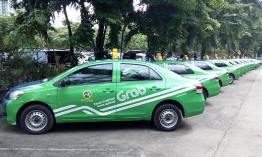 Chủ tịch Hiệp hội taxi Hà Nội: 'Grab phải đeo mào, gắn hộp đèn điện tử'