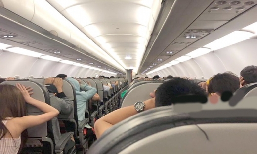 Lại phát hiện hành khách Trung Quốc trộm tiền trên máy bay