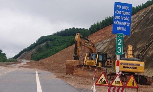 Bão lũ đã 'tàn phá' tuyến cao tốc La Sơn - Tuý Loan thế nào?