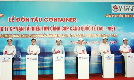 Tổng Công ty Tân Cảng Sài Gòn mở tuyến tàu container tới Cảng quốc tế Lào - Việt