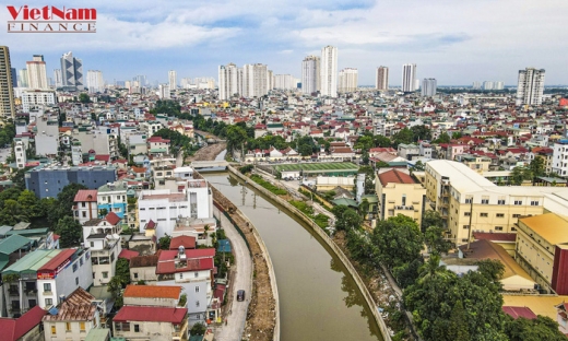 Dự án chống ngập nghìn tỷ ở Hà Nội chậm tiến độ, đất chất đống giữa lòng sông