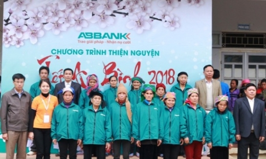 ABBANK tổ chức chương trình Tết An Bình lần thứ 9 tại Yên Bái