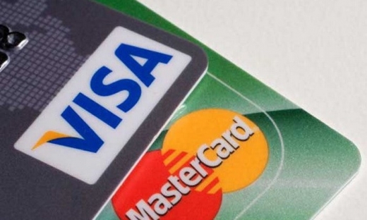 Visa và Mastercard đề xuất giảm phí quẹt thẻ khi thanh toán ở EU