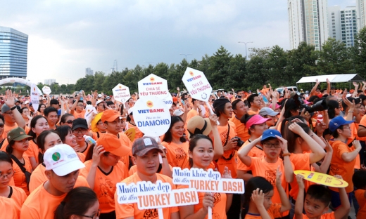 Vietbank đồng hành cùng chương trình đi bộ từ thiện Turkey Dash 2018
