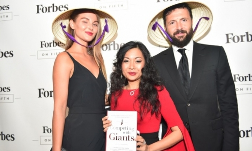 Người Việt đầu tiên được Forbes chọn xuất bản sách là ‘ái nữ’ nhà Dr Thanh