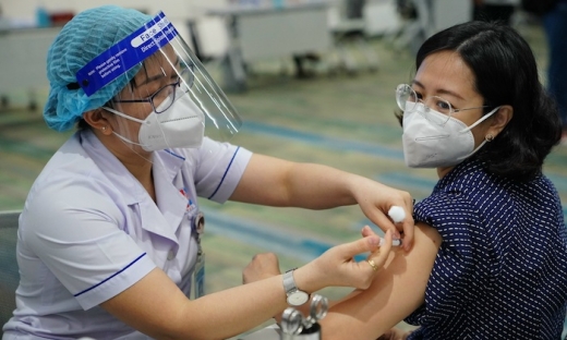 TP. HCM tổ chức 1.200 đội tiêm vắc xin phòng Covid-19, mỗi đội 200 mũi/ngày