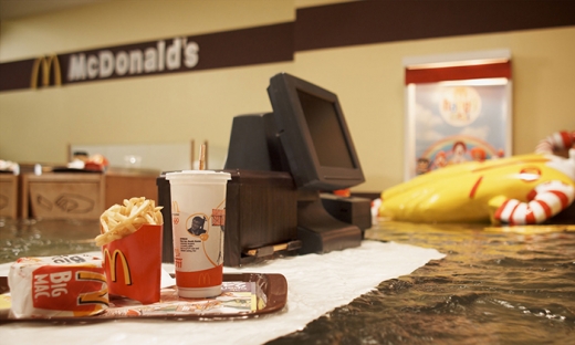Lợi nhuận của McDonald's giảm gần 1/2 do chính sách cải cách thuế