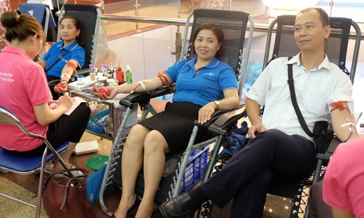 Tập đoàn Bảo Việt đóng góp hơn 2.000 đơn vị máu tại chương trình 'Bảo Việt - Vì những niềm tin của bạn'