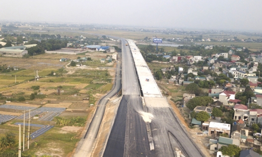 Bộ GTVT: 'Đưa vào khai thác cao tốc đoạn Mai Sơn - Quốc lộ 45 trước ngày 30/4/2023'