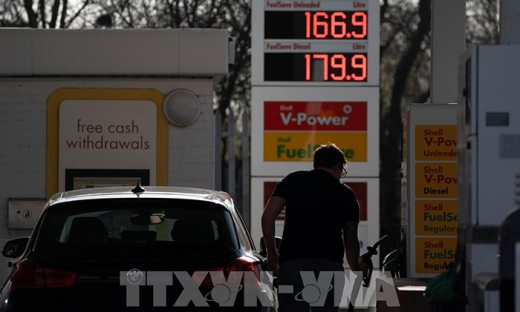 Pháp kêu gọi thiết lập cơ chế mức giá trần đối với dầu mỏ toàn cầu