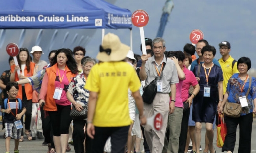 Đồng tệ suy yếu, khách du lịch Trung Quốc đến Nhật Bản vẫn tăng kỷ lục