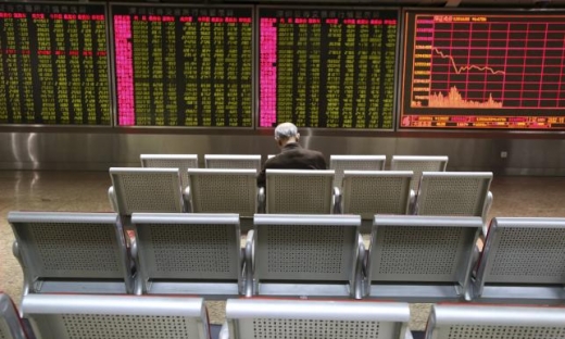 Nóng: Trung Quốc tạm dừng hệ thống tự ngắt giao dịch chứng khoán