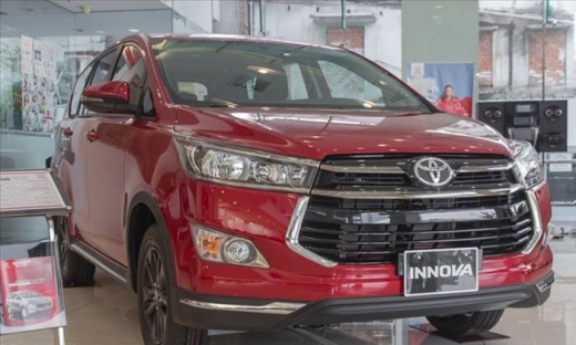 Giá xe Toyota mới nhất tháng 6/2018: Innova giảm 'kịch sàn'