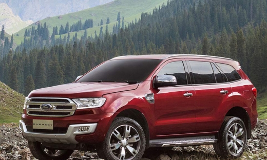 Ford Everest 2018 'chào' giá 900, Toyota Fortuner tái xuất giảm 300 triệu?